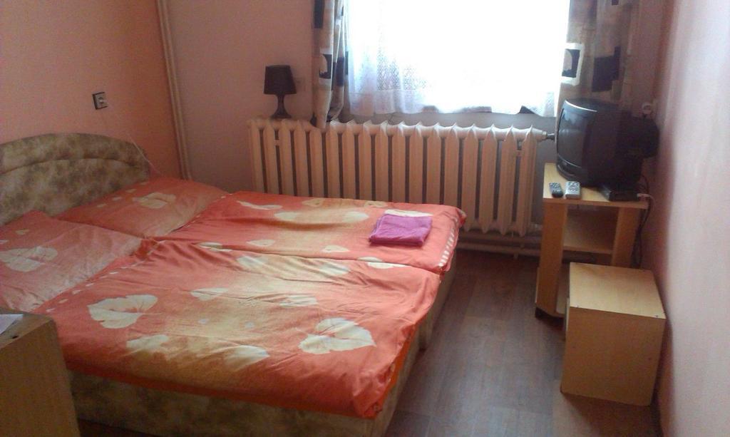Pension Doctor Dvur Kralove nad Labem Ngoại thất bức ảnh